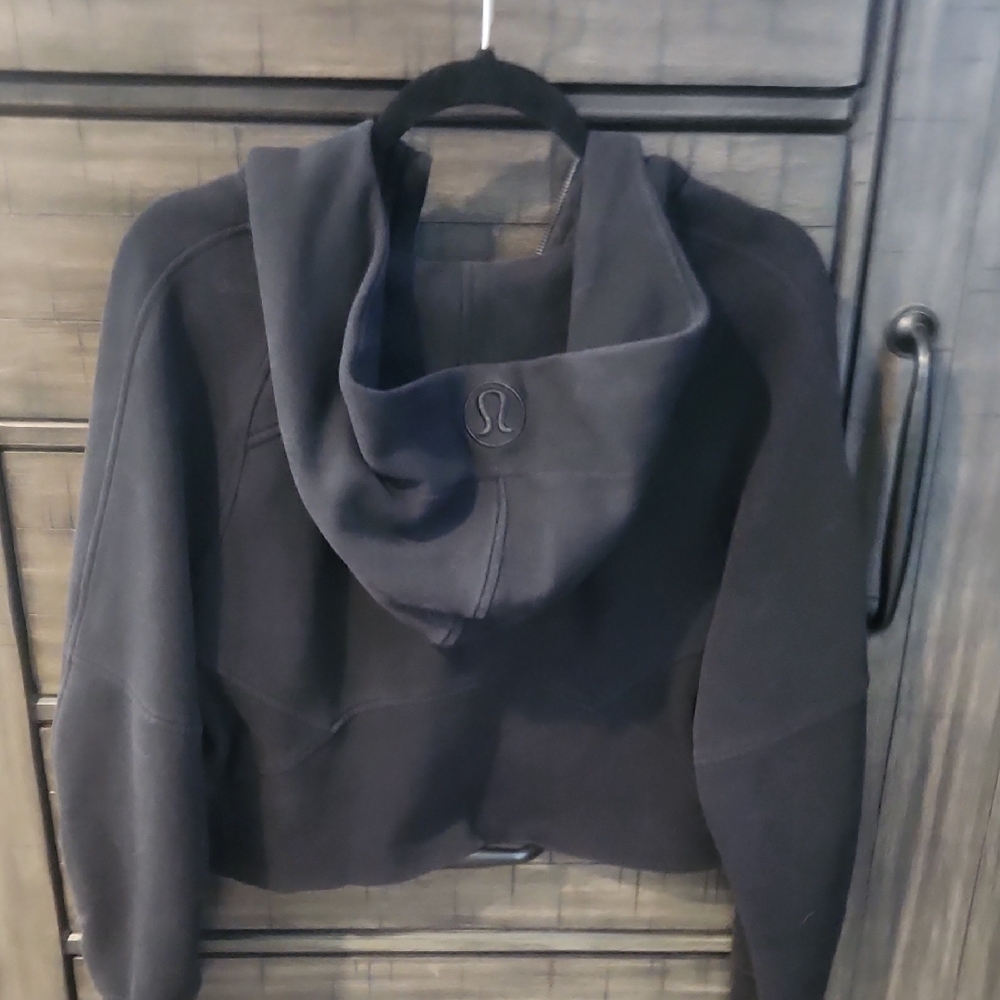 Lululemon Half Zip Scuba Hoodie - Picture 4 of 4
